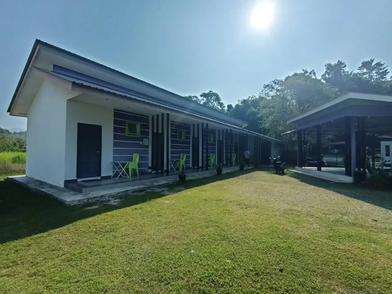 D' Surya Lavender Inn Pantai Cenang